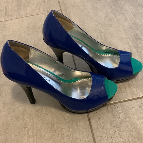 Beautiful Womens heals 7 - Picture 2 of 7